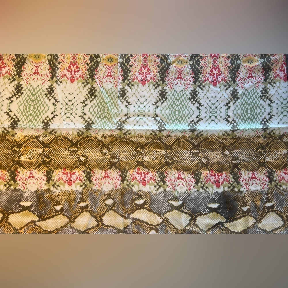 Chico’s | ladies snake print rectangular silk scarf - Picture 10 of 12